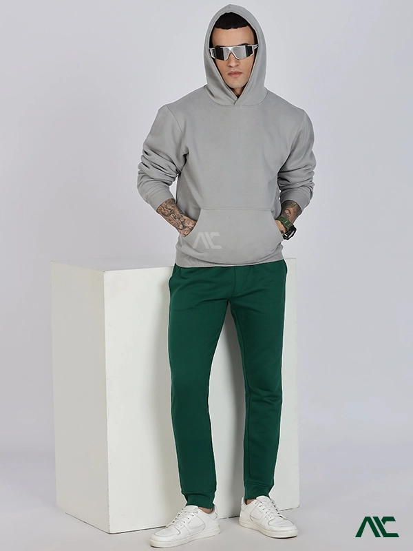 Green Fleece Sweatpants for Sports & Training, Charlotte NC Fleece sweatpants made for sports, providing comfort, movement support & durability in Charlotte, NC